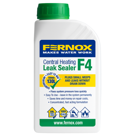 Fernox Leak Sealer F4 500 ml for sealing leaks in central heating, white bottle with green cap and green‑yellow label.