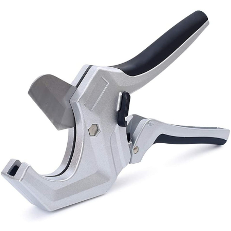 Kudos Trading underfloor heating pipe cutter with ergonomic handle, designed for clean, precise cutting of multilayer and PEX heating pipes.