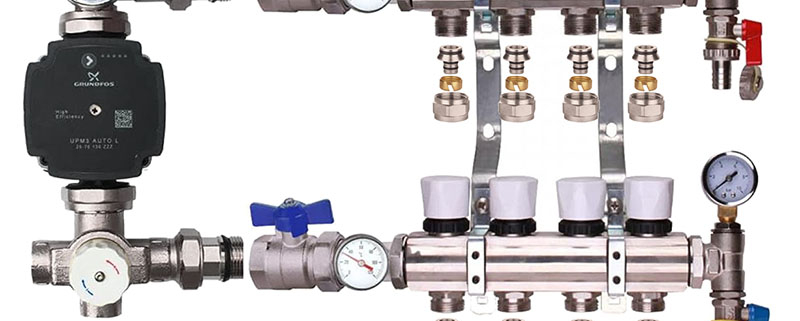 Kudos Trading 4 port blending manifold kit with A-rated Grundfos pump, designed for efficient temperature control and balanced water flow in underfloor heating systems.